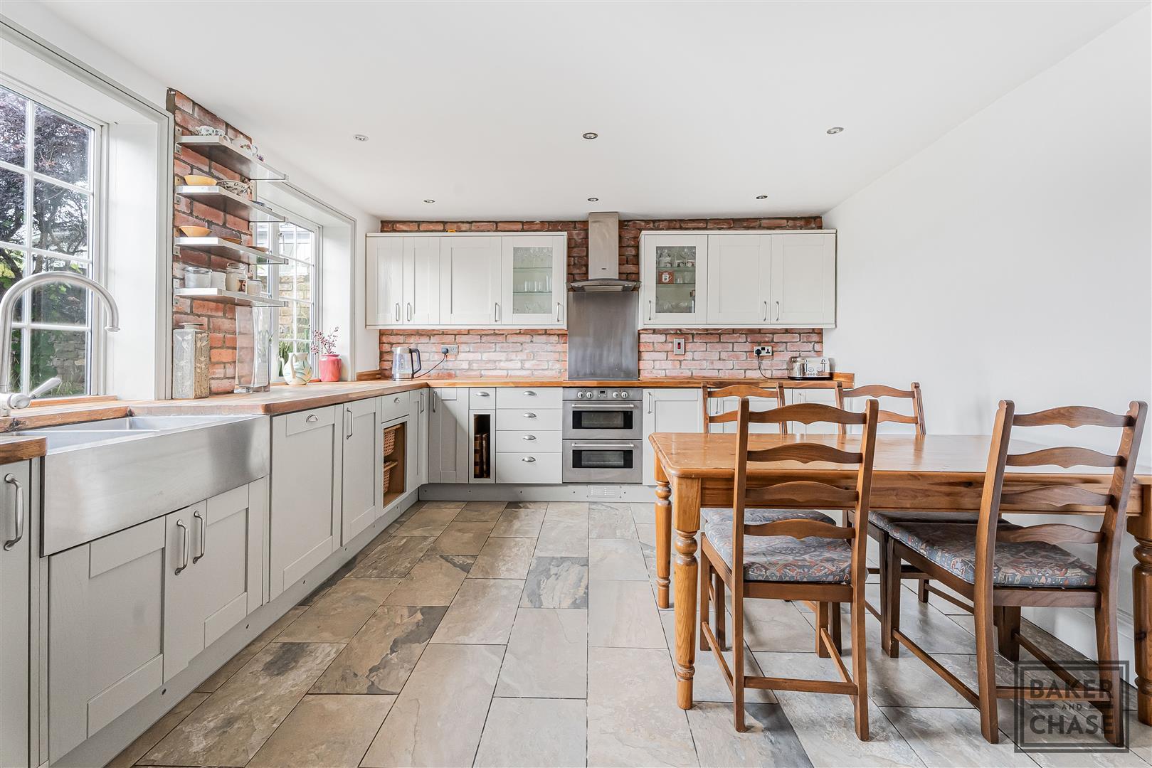 House Whitewebbs Lane in Greater London