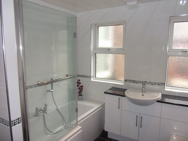 Room Heathfield Road in Liverpool