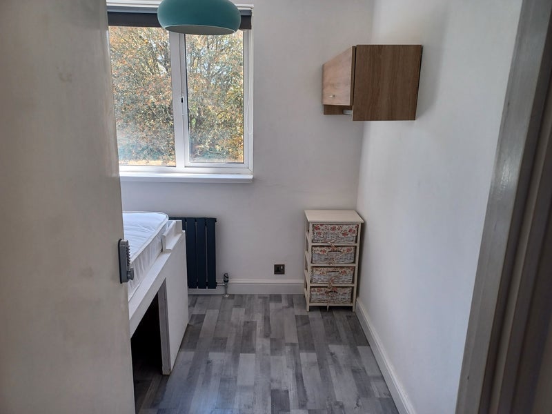 Room Kingscote in Yate