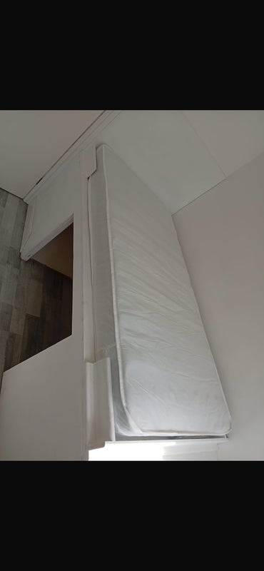 Room Kingscote in Yate