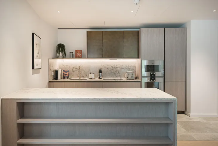 Flat Basil Street in Greater London