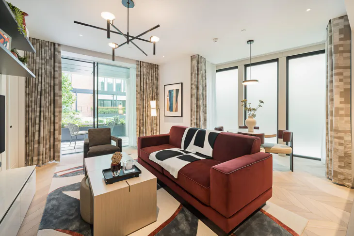 Flat Basil Street in Greater London