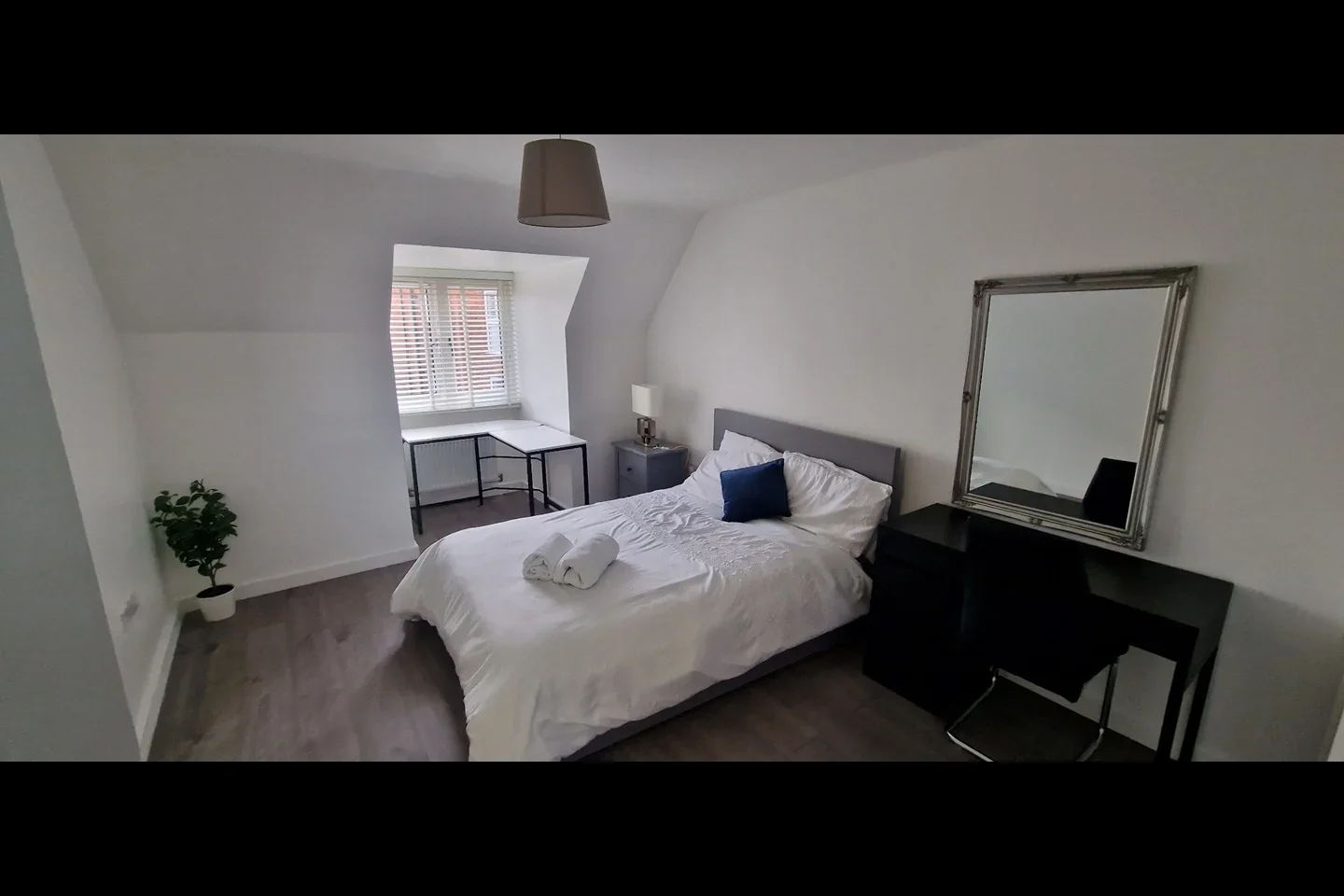Room Viking Road in Bradwell