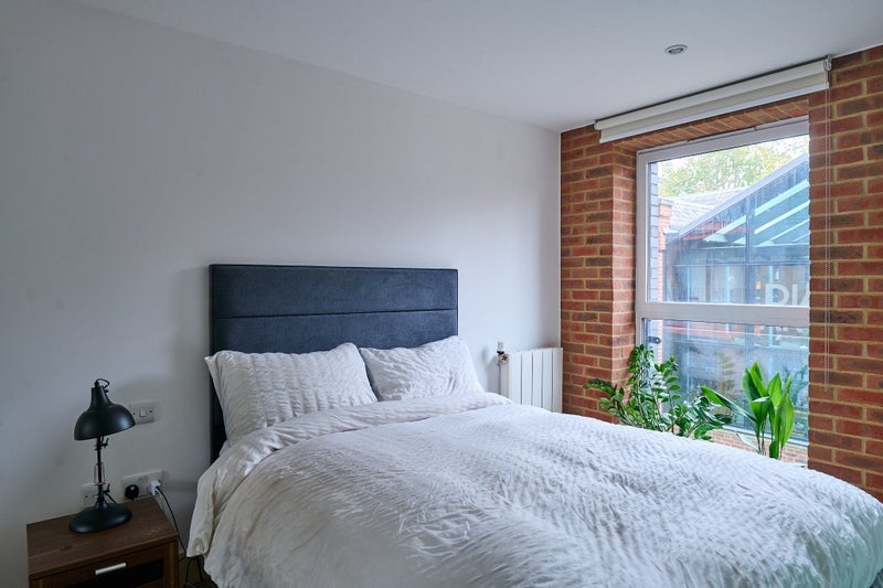 Flat Duke of Wellington Avenue in Greater London