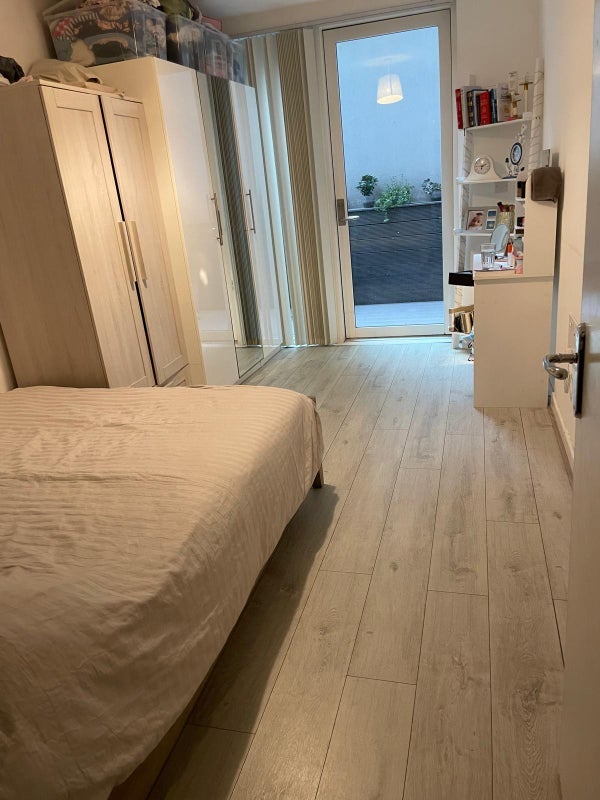 Room St. Pancras Way in Greater London