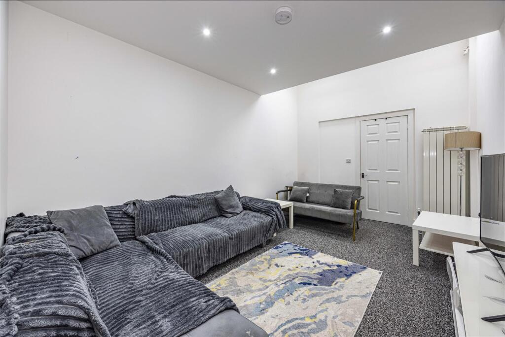 Flat Trowell Road in Nottingham