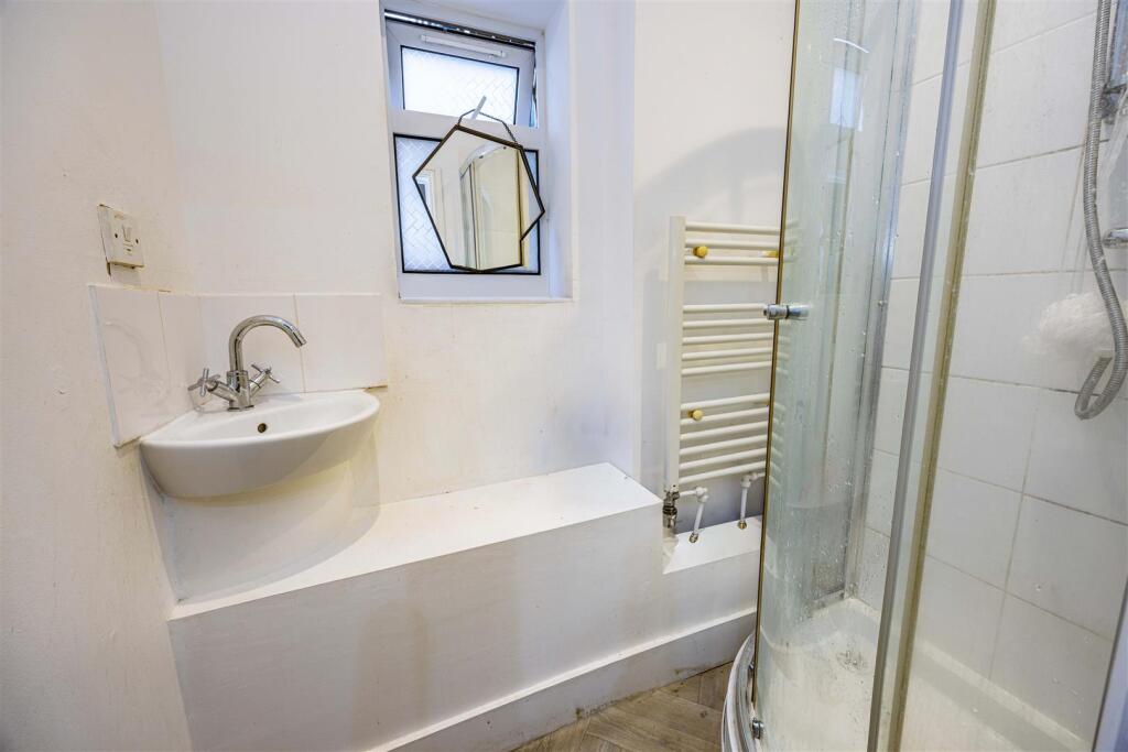 Flat Trowell Road in Nottingham