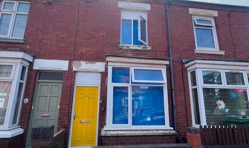 Room Bolingbroke Road in Coventry