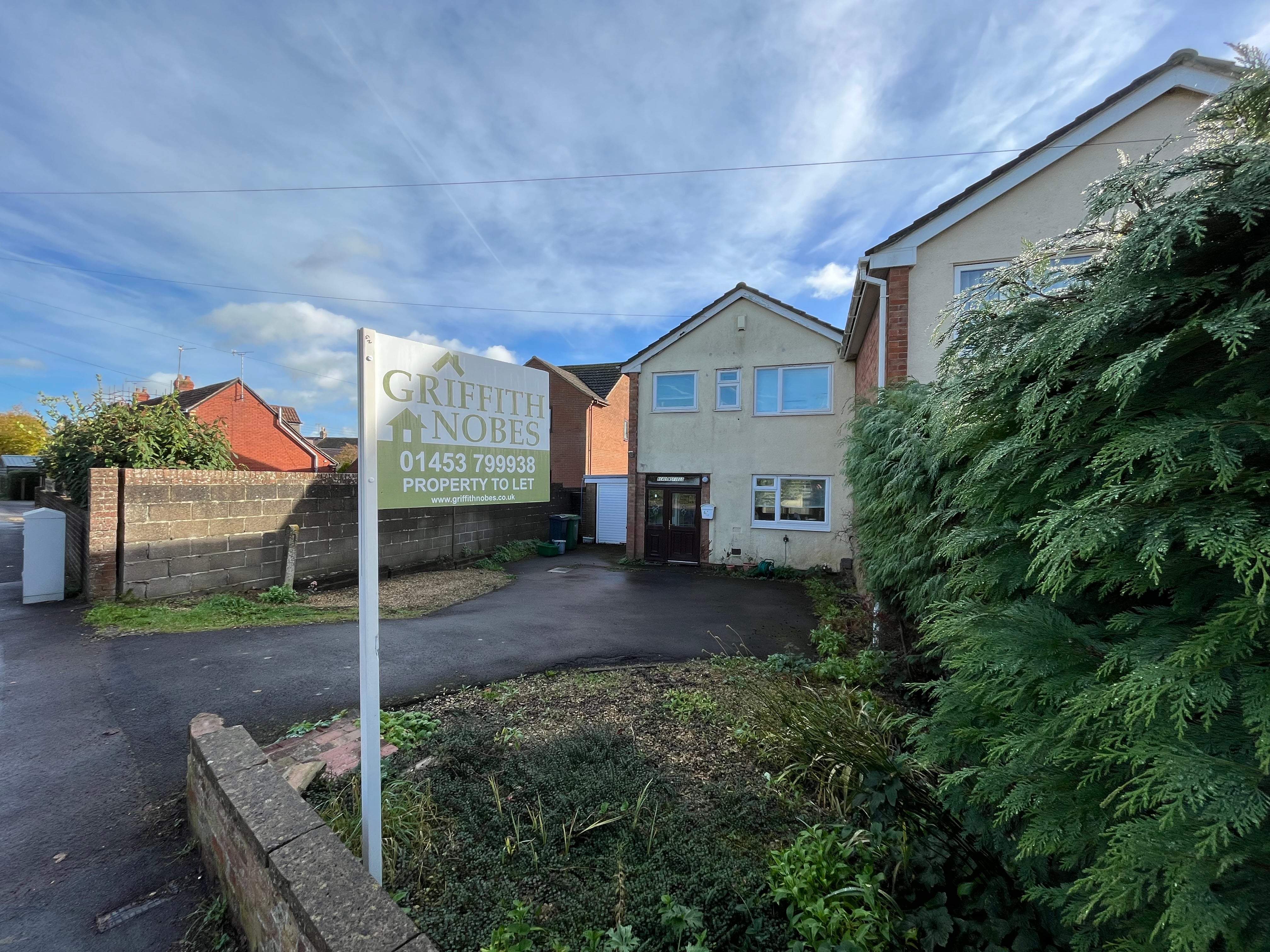 House Brunel Way in Stonehouse