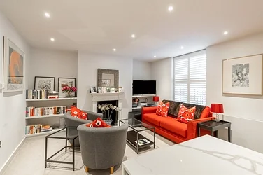 Flat Ifield Road in Greater London