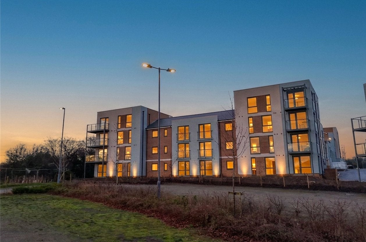 Flat Thistle Close in Bristol