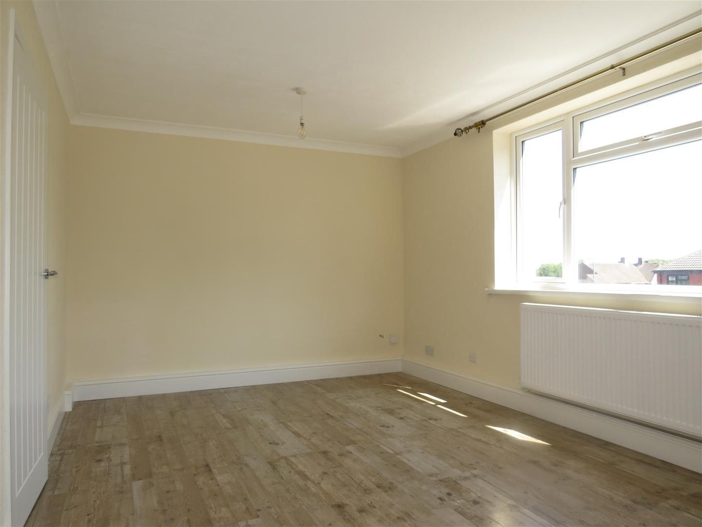 Flat Chipperfield Road in Birmingham