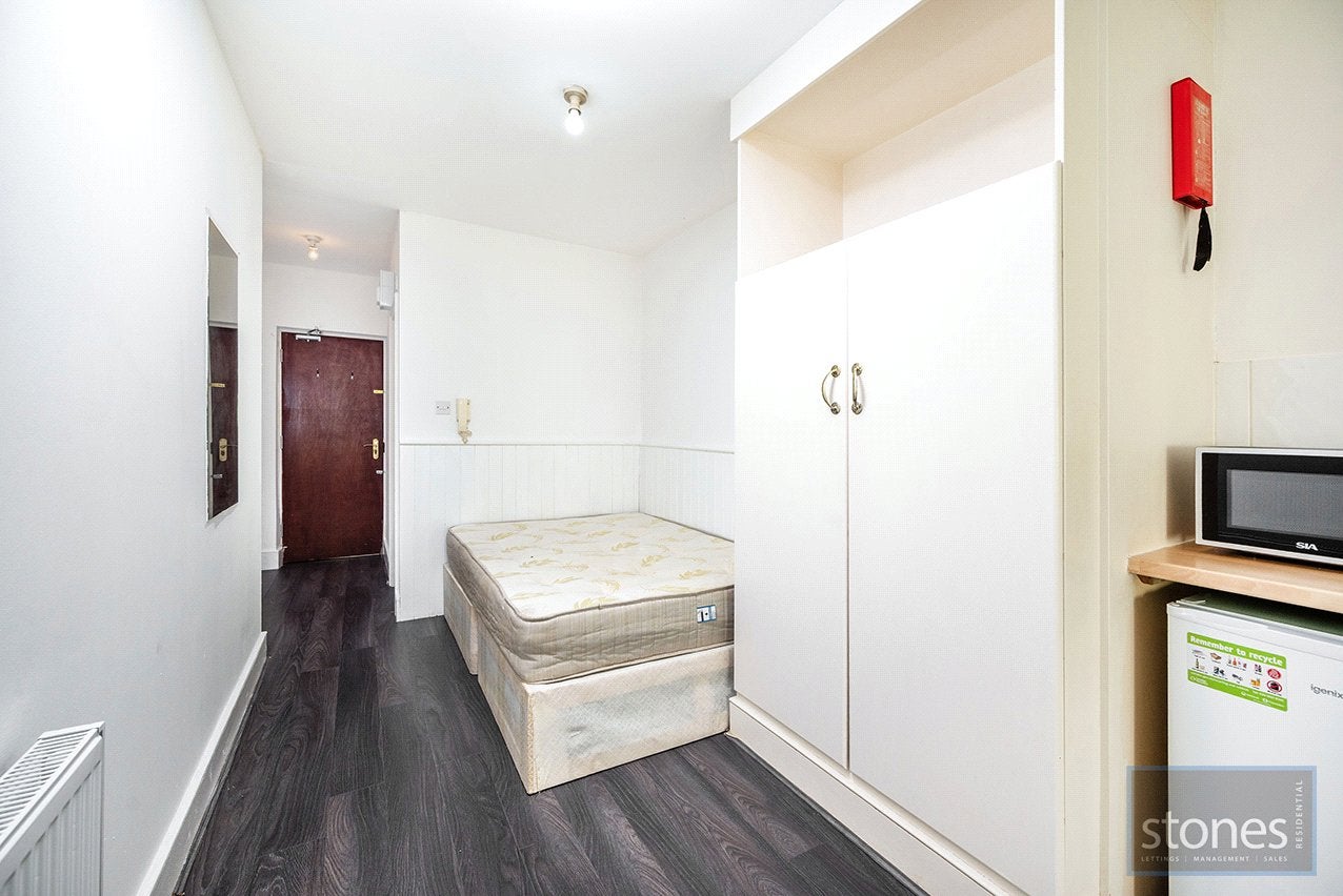 Flat Belsize Park in Greater London