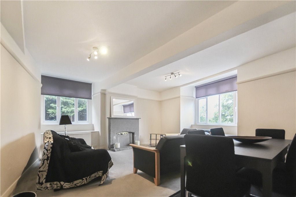 Flat Temple Market in Elmbridge