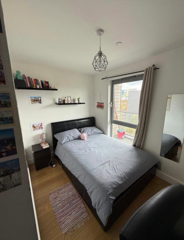 Room Christian Street in Greater London
