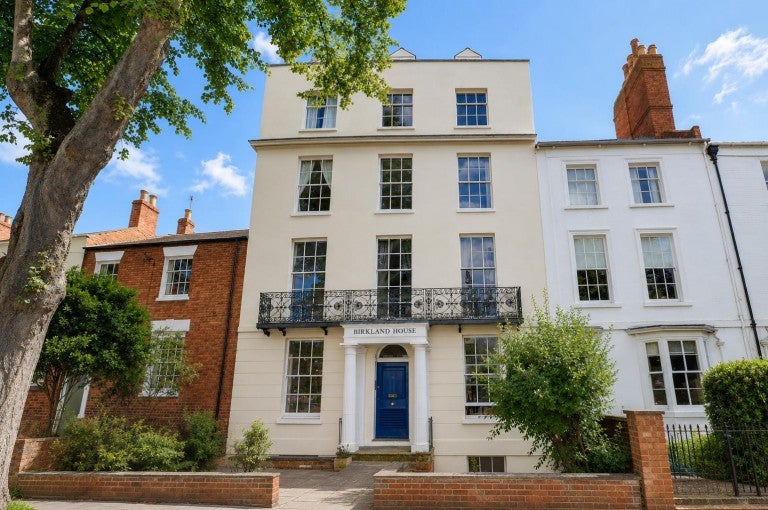 Flat Portland Street in Royal Leamington Spa