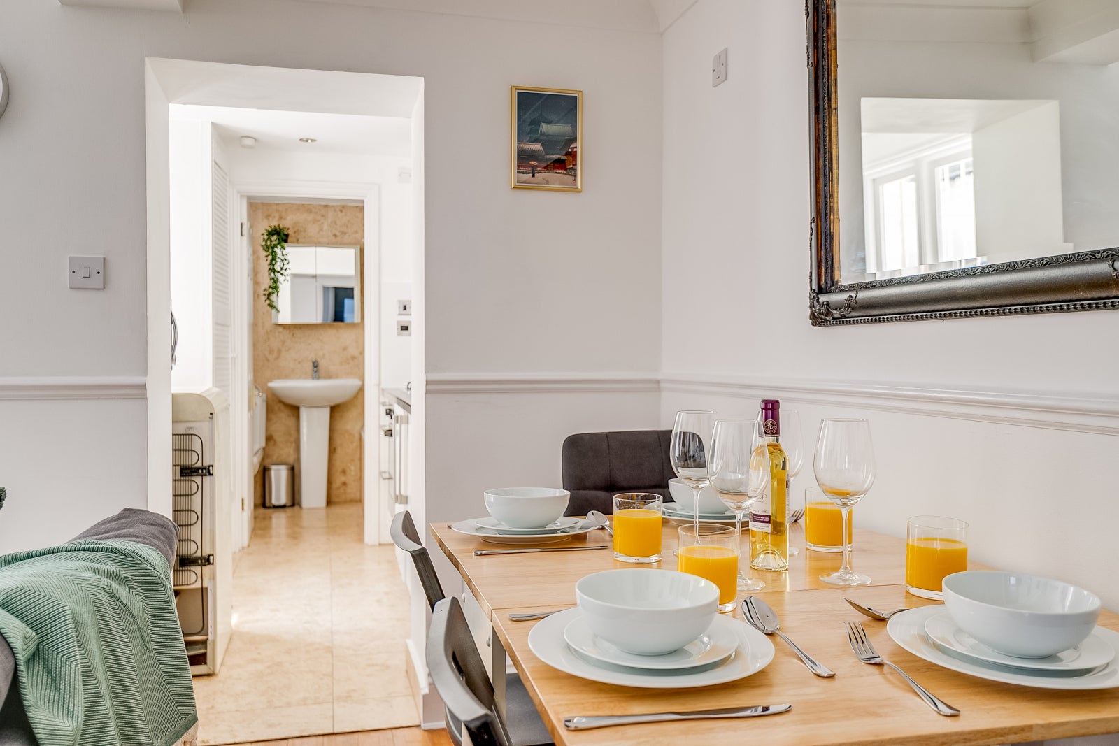 Flat Fairfield Road in Greater London