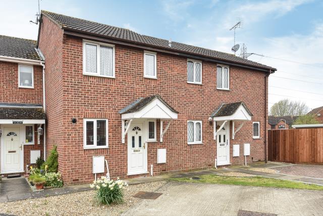 House Todd Close in Aylesbury