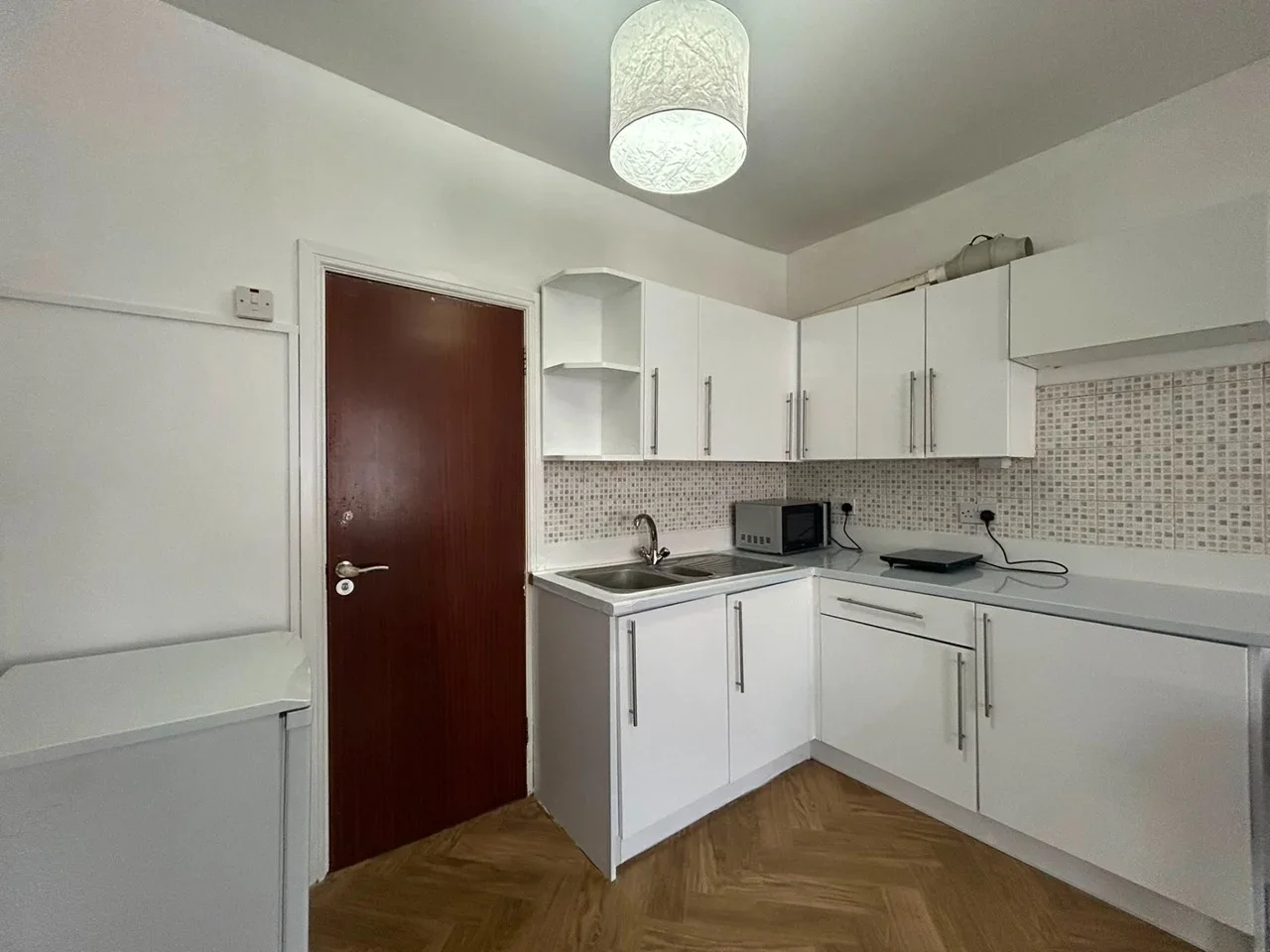 Flat Cecil Road in Greater London
