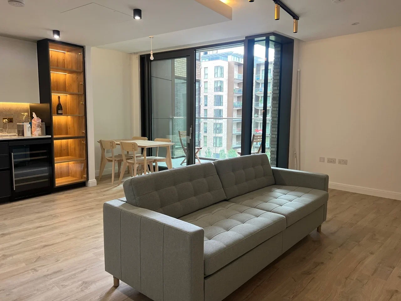 Flat Dingley Road in Greater London