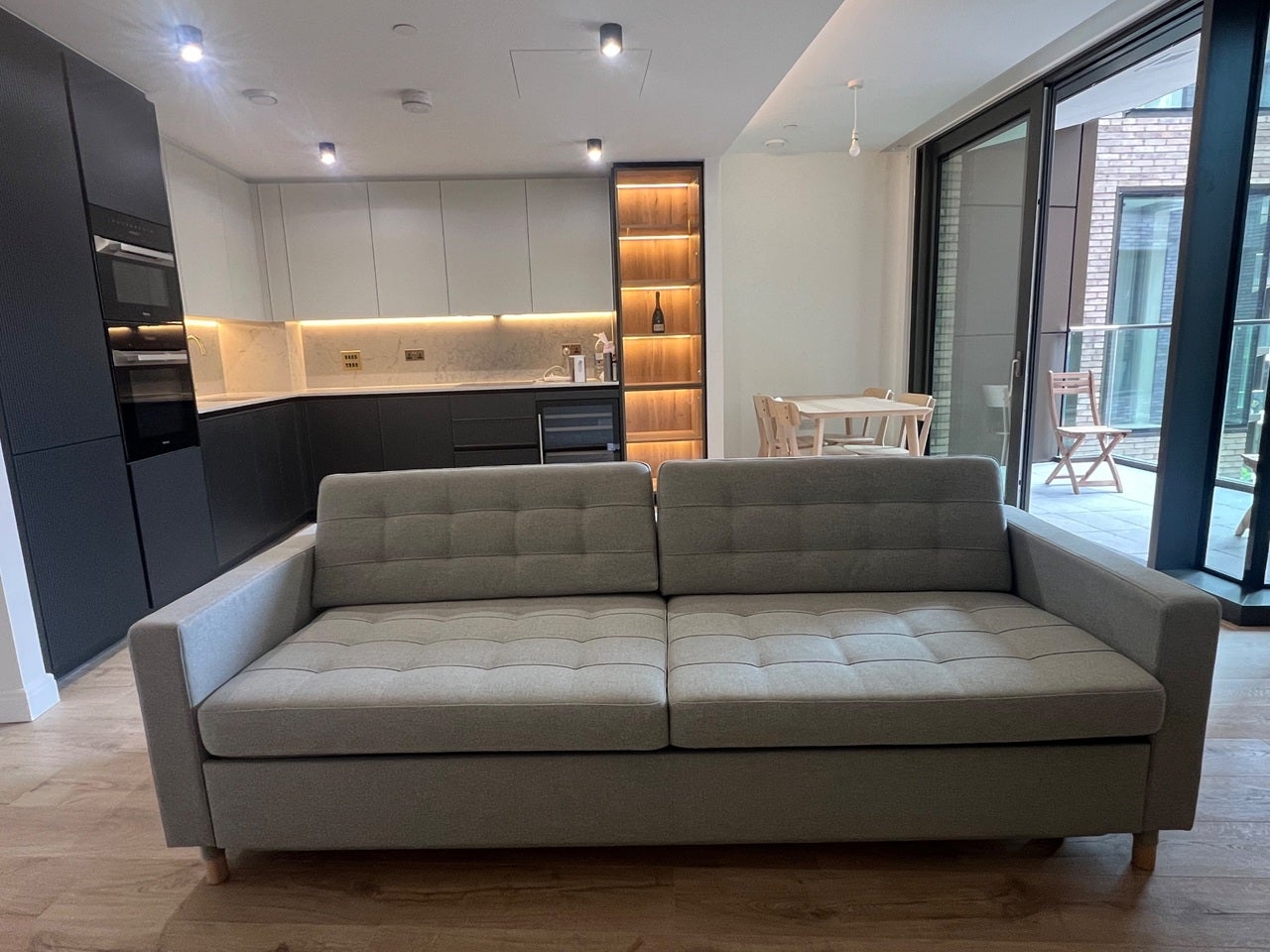 Flat Dingley Road in Greater London