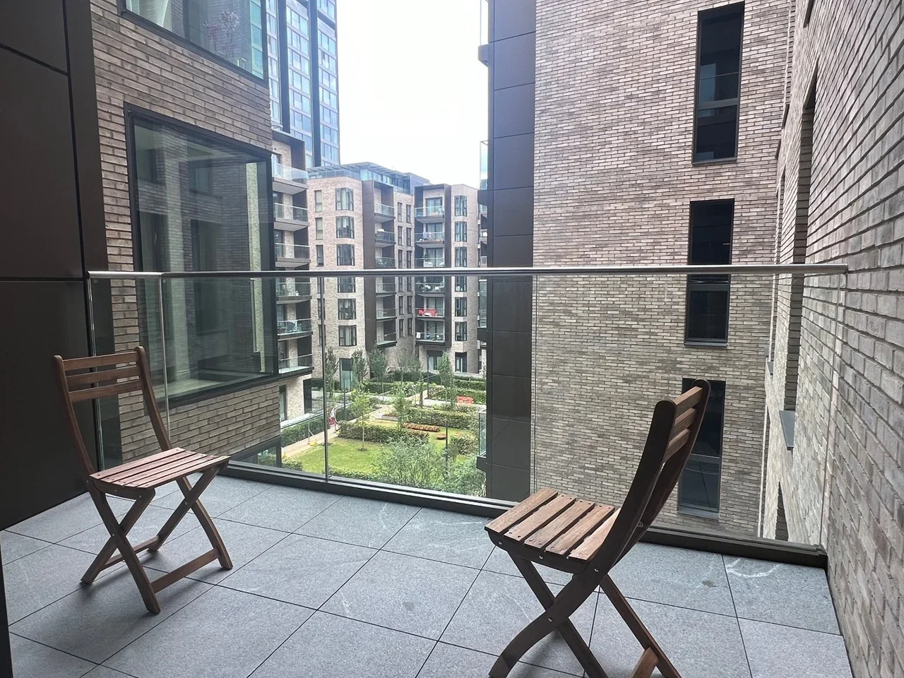 Flat Dingley Road in Greater London