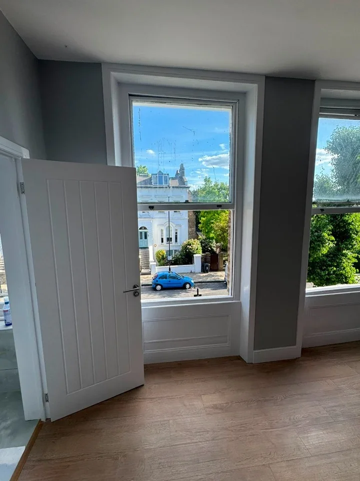 Flat Oseney Crescent in Greater London