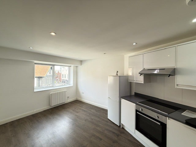 Flat Market Place in Watford