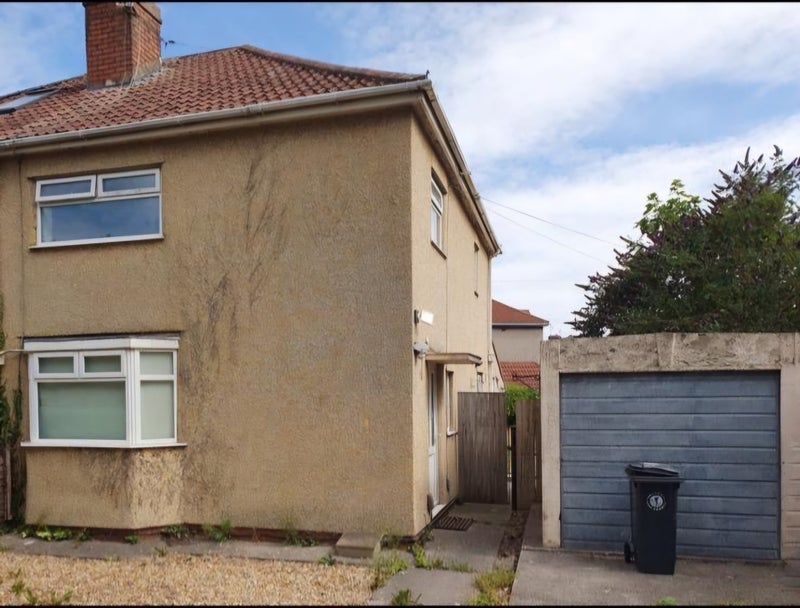 House Manor Road in Bristol