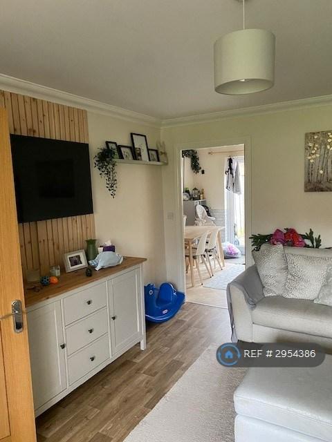 House Ash Close in Arun