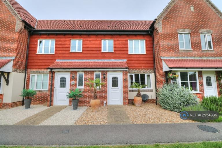 House Ash Close in Arun