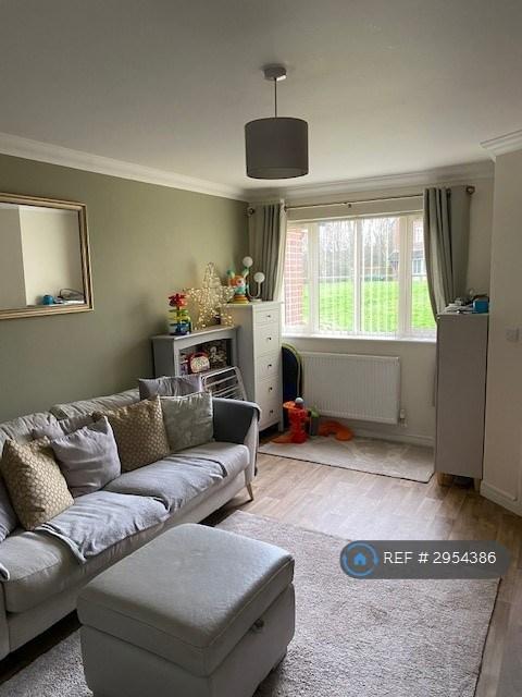 House Ash Close in Arun