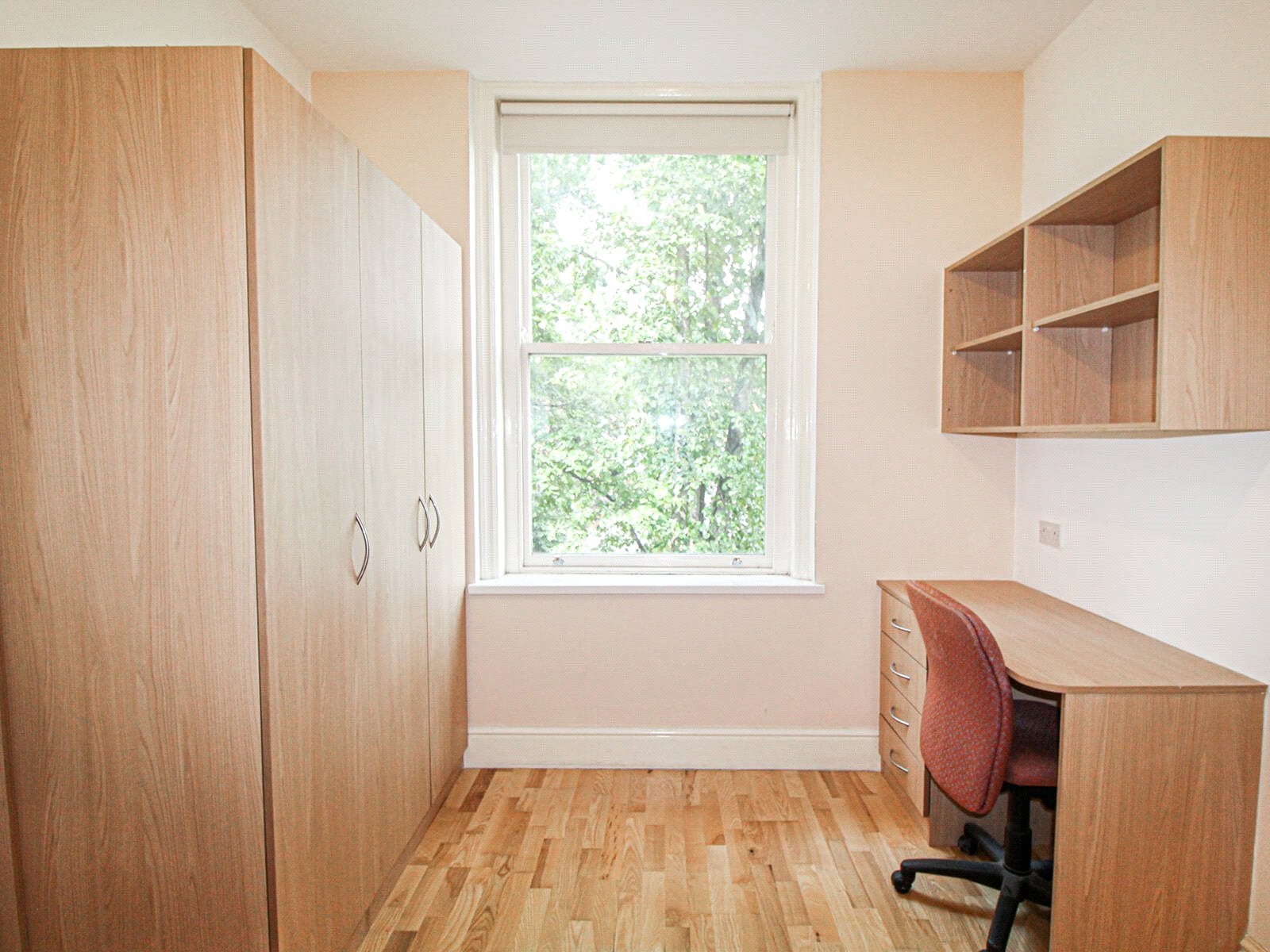 Flat Hyde Terrace in Leeds