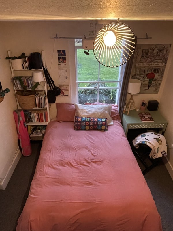 Room Upper North Street in Greater London
