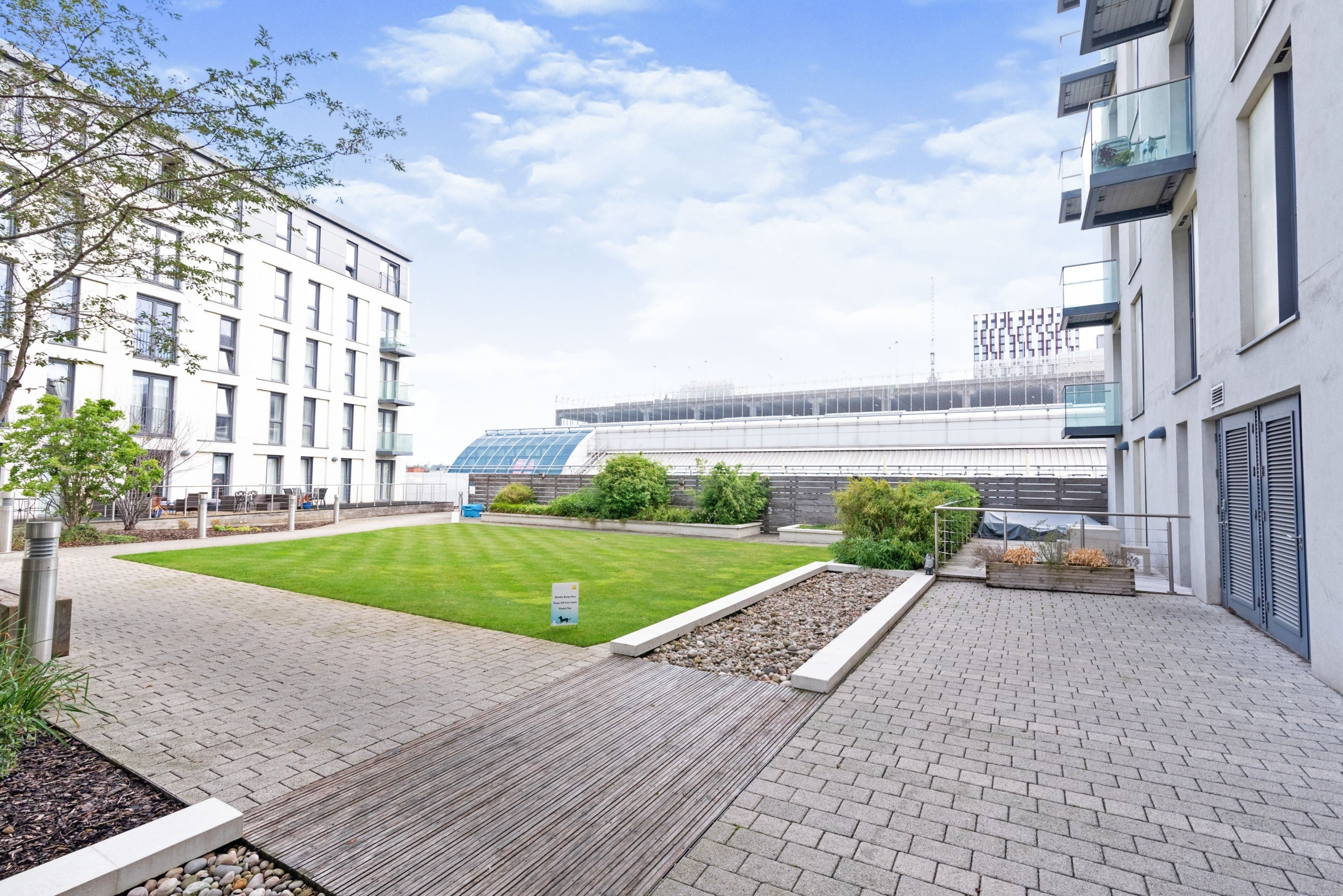 Flat Grand Arcade in Cardiff