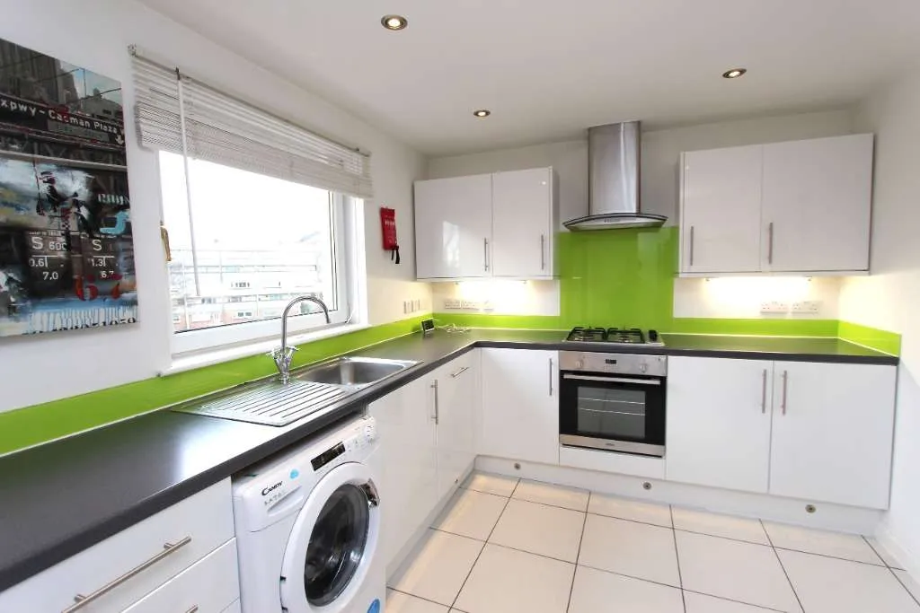 Flat Northfield Grove in City of Edinburgh