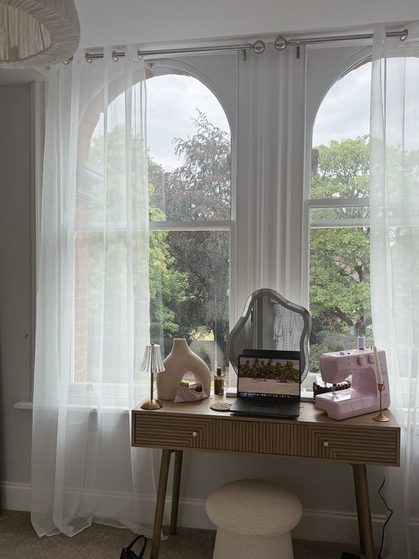 Room Ellesmere Road in Salford