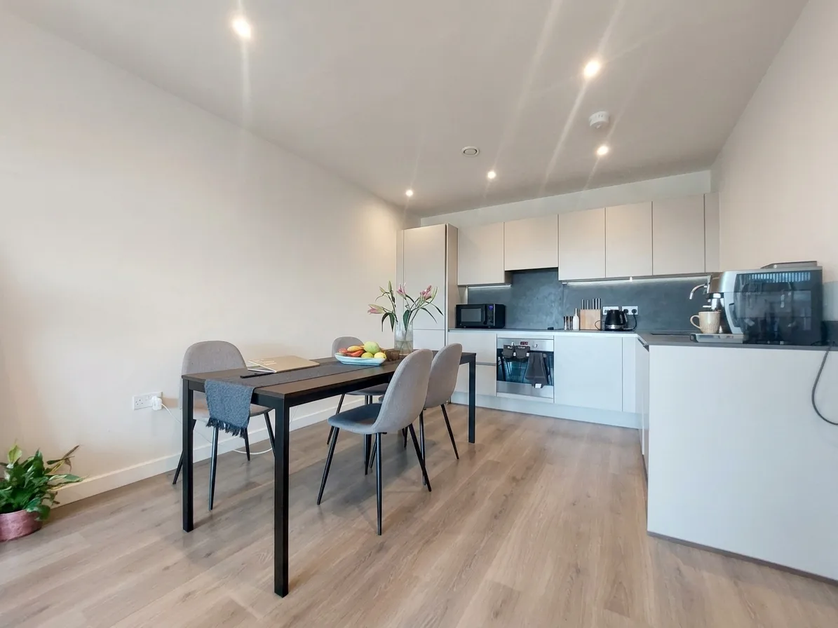 Flat Bittacy Hill in Greater London