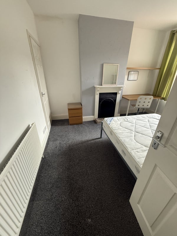 Room Paton Street in Leicester
