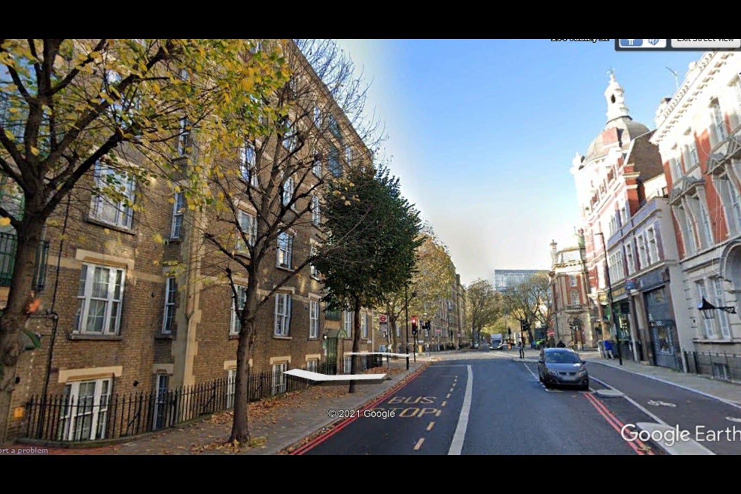 Flat Tooley Street in Greater London