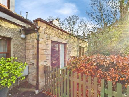 House Coltbridge Avenue in City of Edinburgh