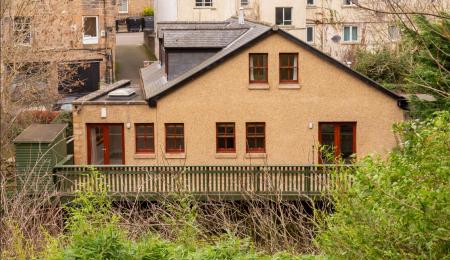House Coltbridge Avenue in City of Edinburgh