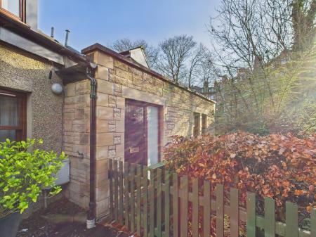 House Coltbridge Avenue in City of Edinburgh