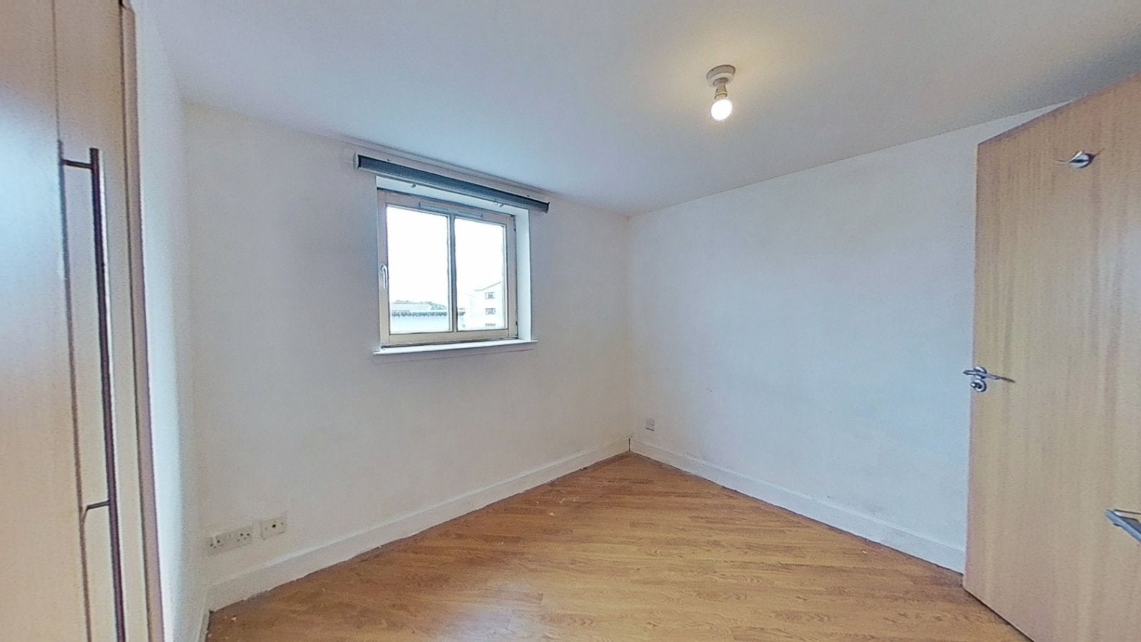 Flat Lochburn Road in Glasgow