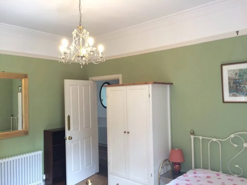 Room Tennyson Road in Luton