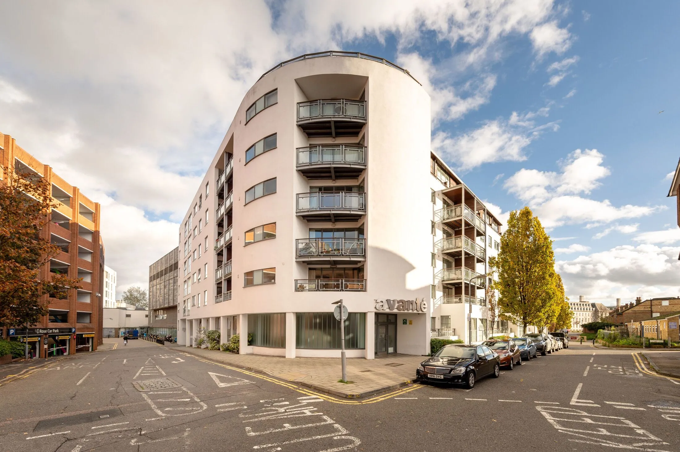Flat The Bittoms in Greater London