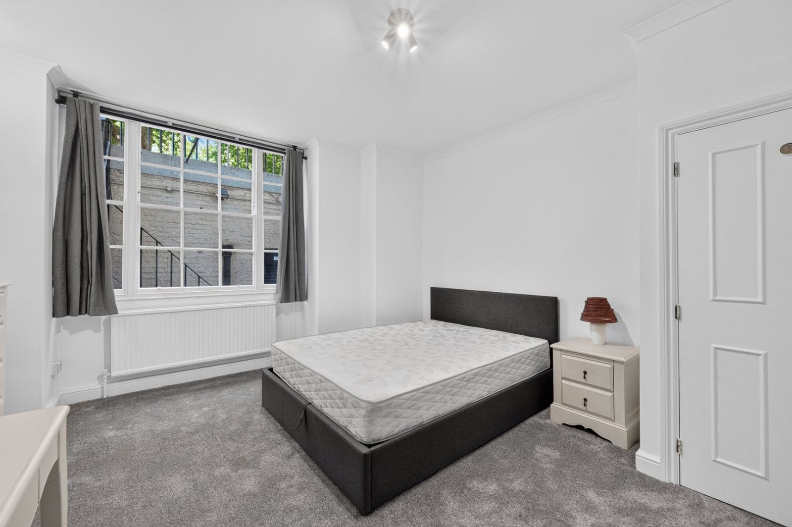 Flat Fitzroy Square in Greater London