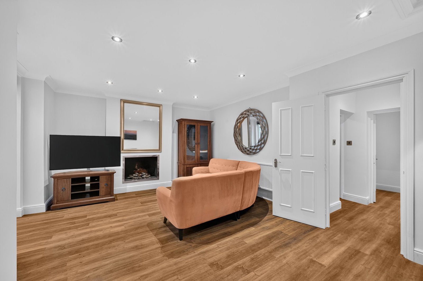 Flat Fitzroy Square in Greater London