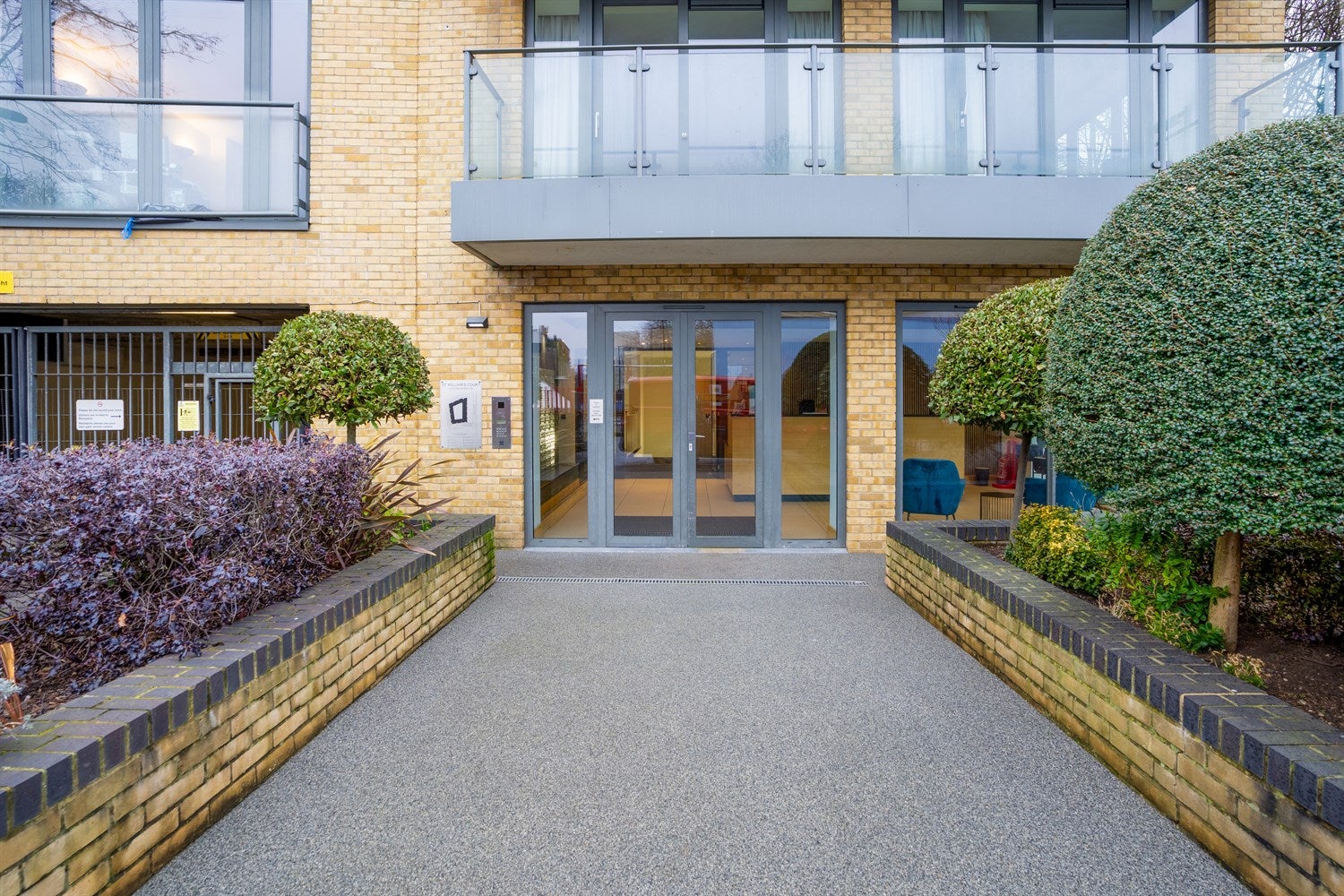 Flat Gifford Street in Greater London