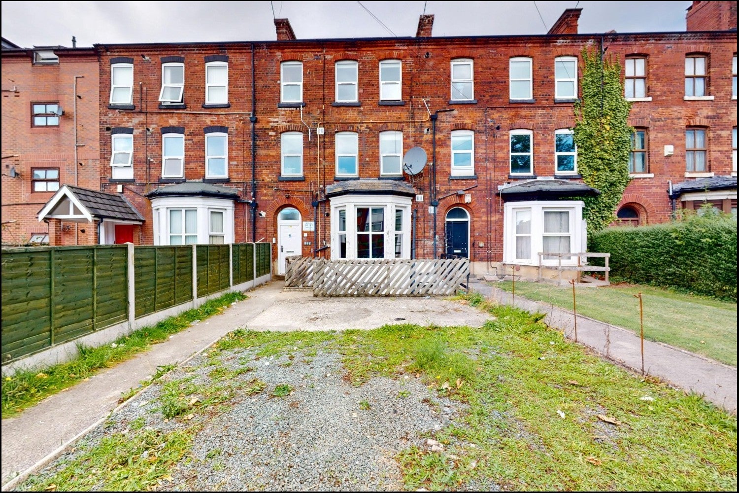 Flat Belle Vue Road in Leeds